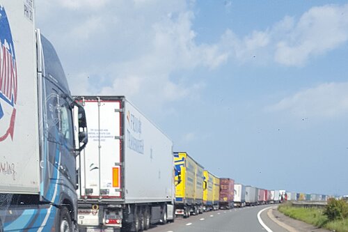 Queuing Lorries [Image: Tim Prater]